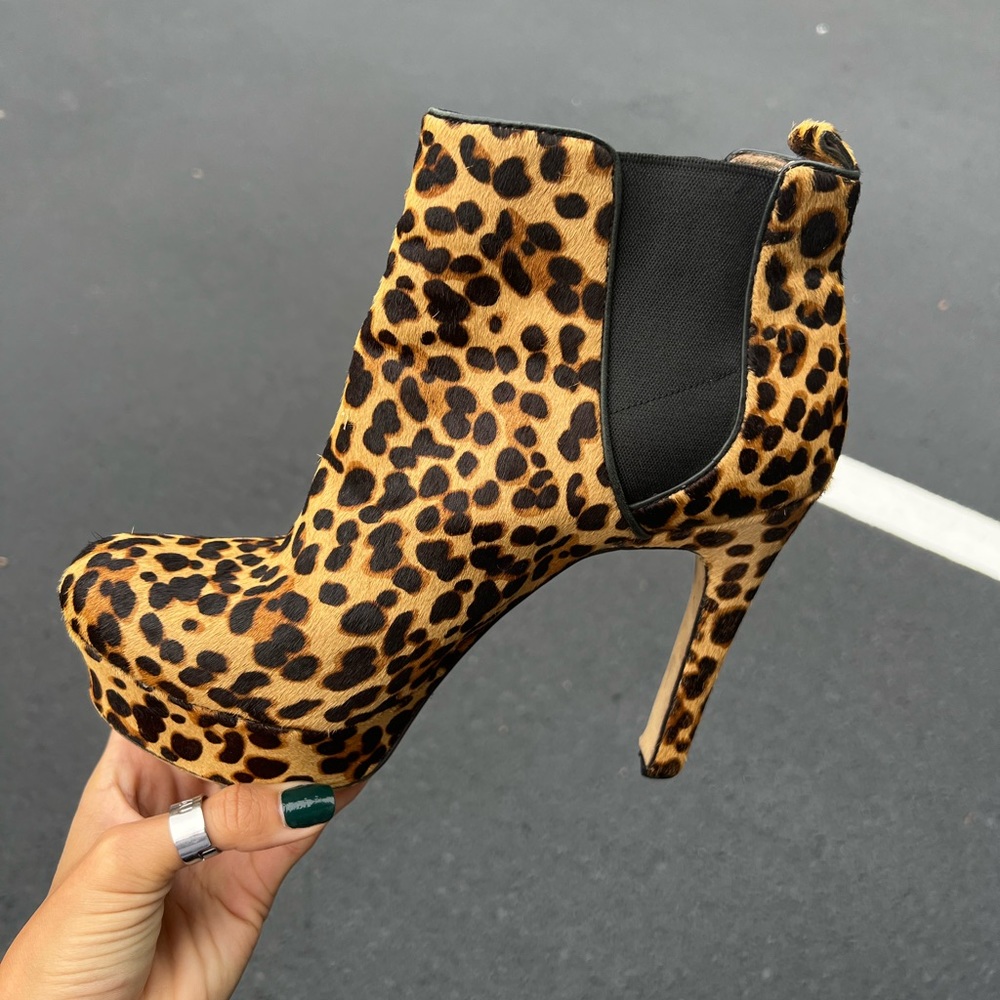 Vince Camuto leopard heels